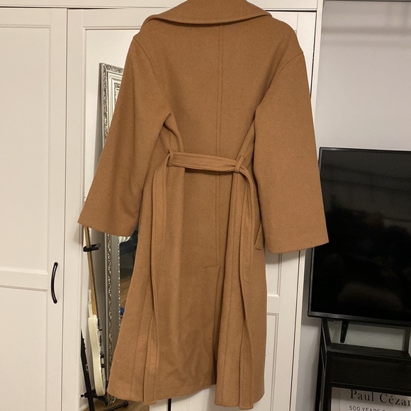 Abercrombie coat - Picture 3 of 4